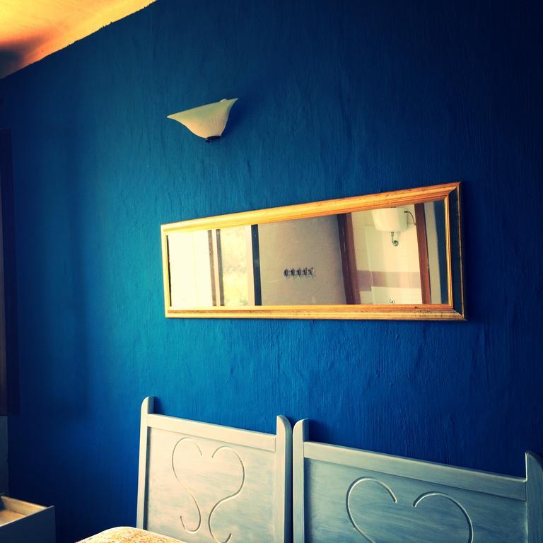 En Ville Bed And Breakfast Gonnesa Camera foto