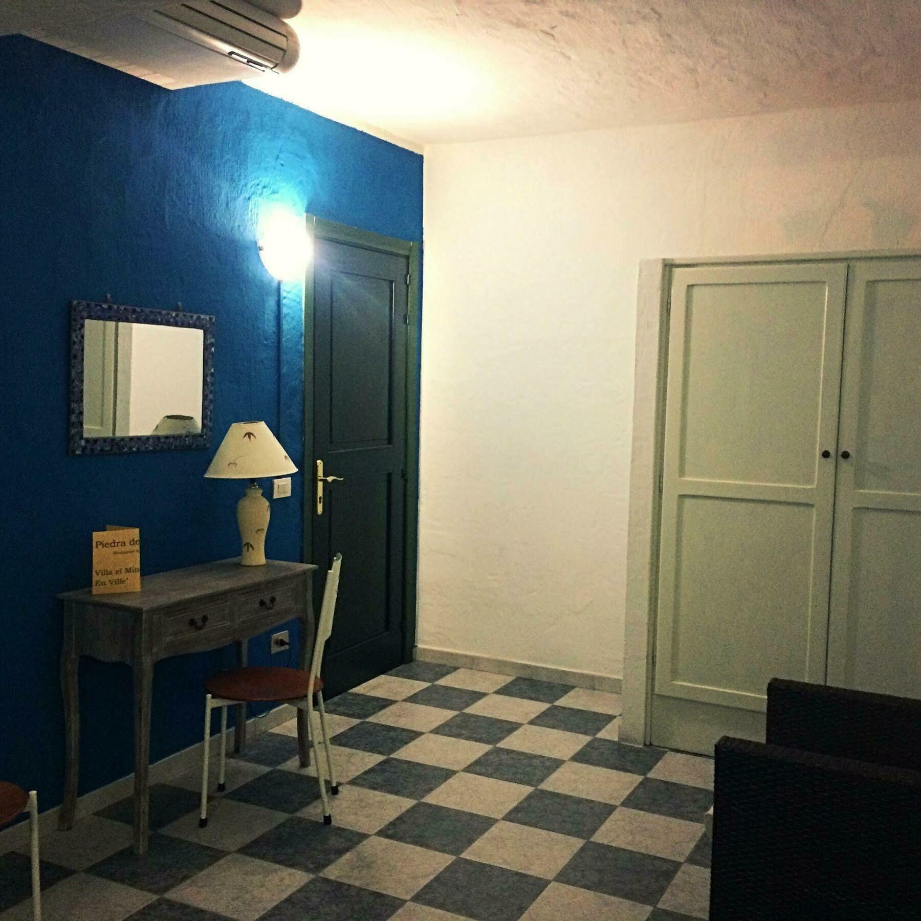 En Ville Bed And Breakfast Gonnesa Esterno foto