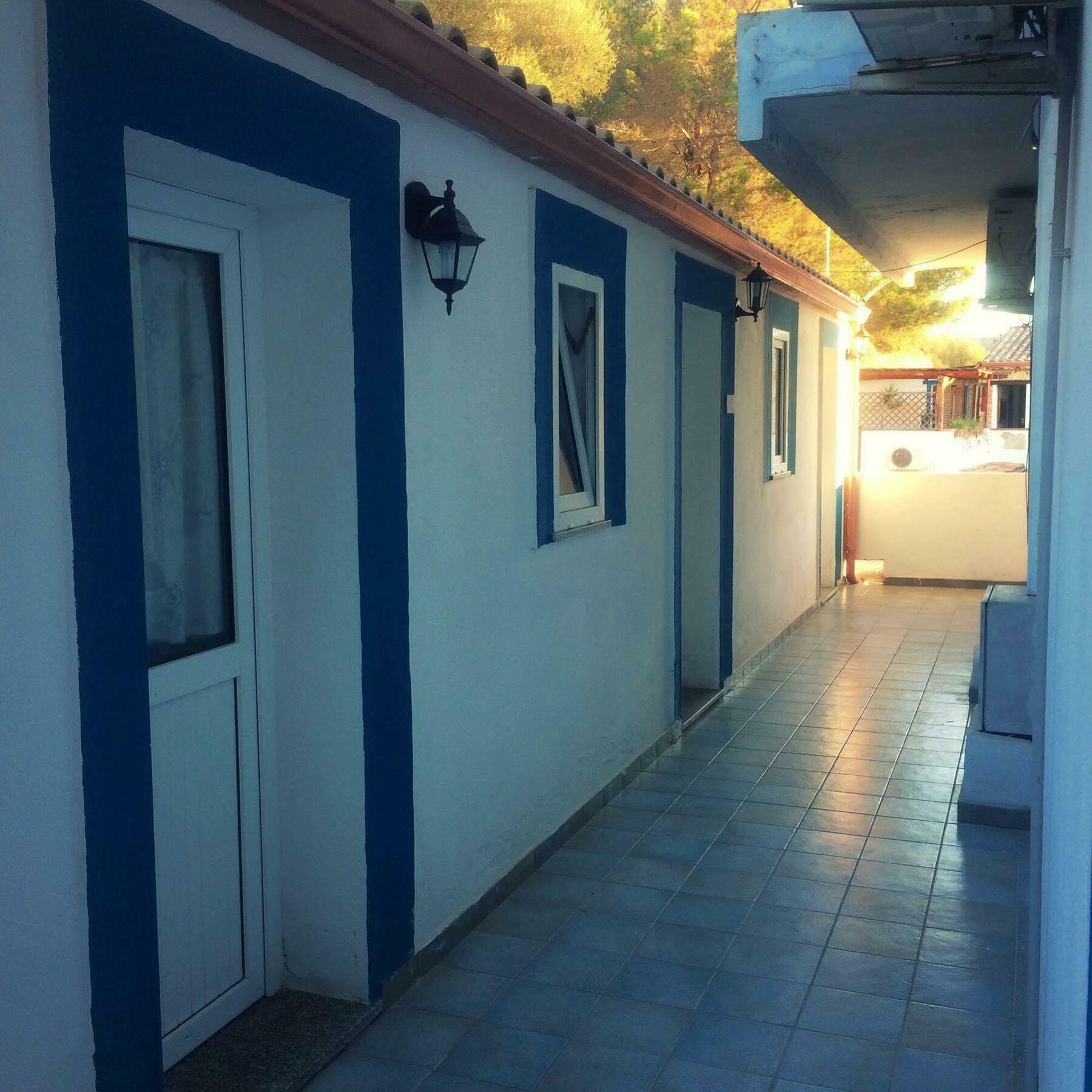 En Ville Bed And Breakfast Gonnesa Esterno foto